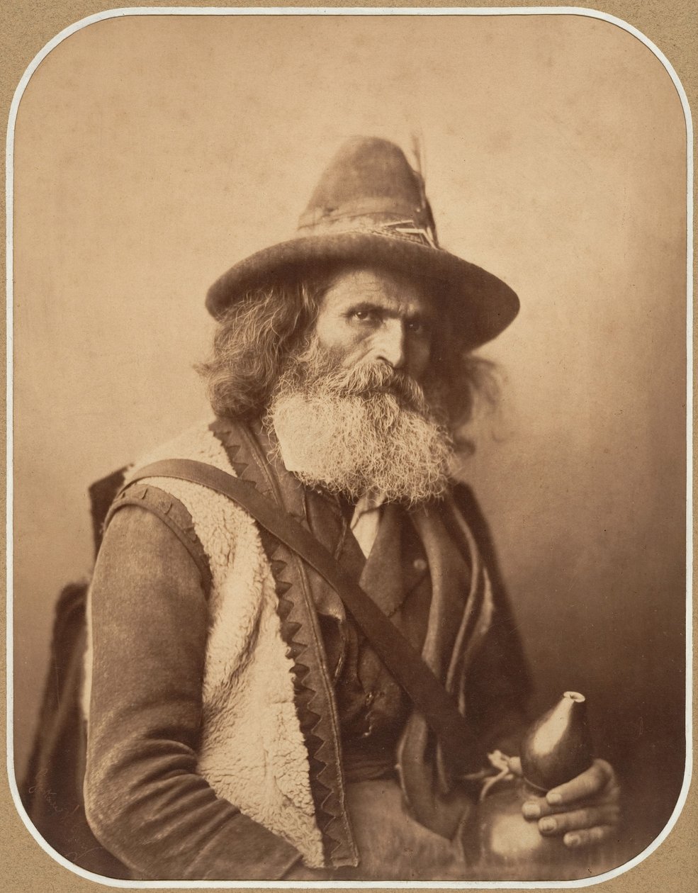 [İtalyan Sokak Müzisyeni], yak. 1856. by Gustave Le Gray