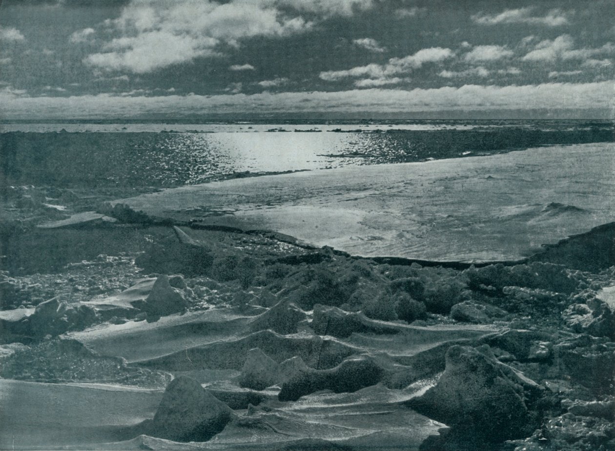 Paketteki Ay Işığı, c19101913, 1913 by Herbert Ponting