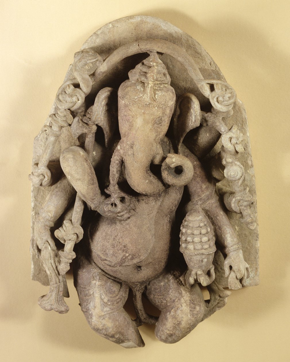 Ganapati Figürü, Chandella Hanedanlığı (kumtaşı) by Indian School