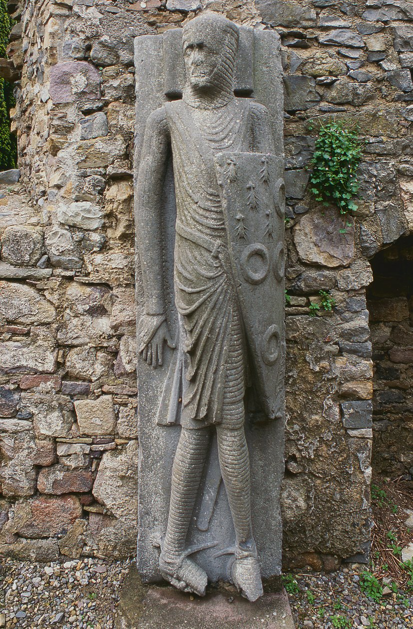 Cantwell Fada, c.1330 (kireçtaşı) by Irish School