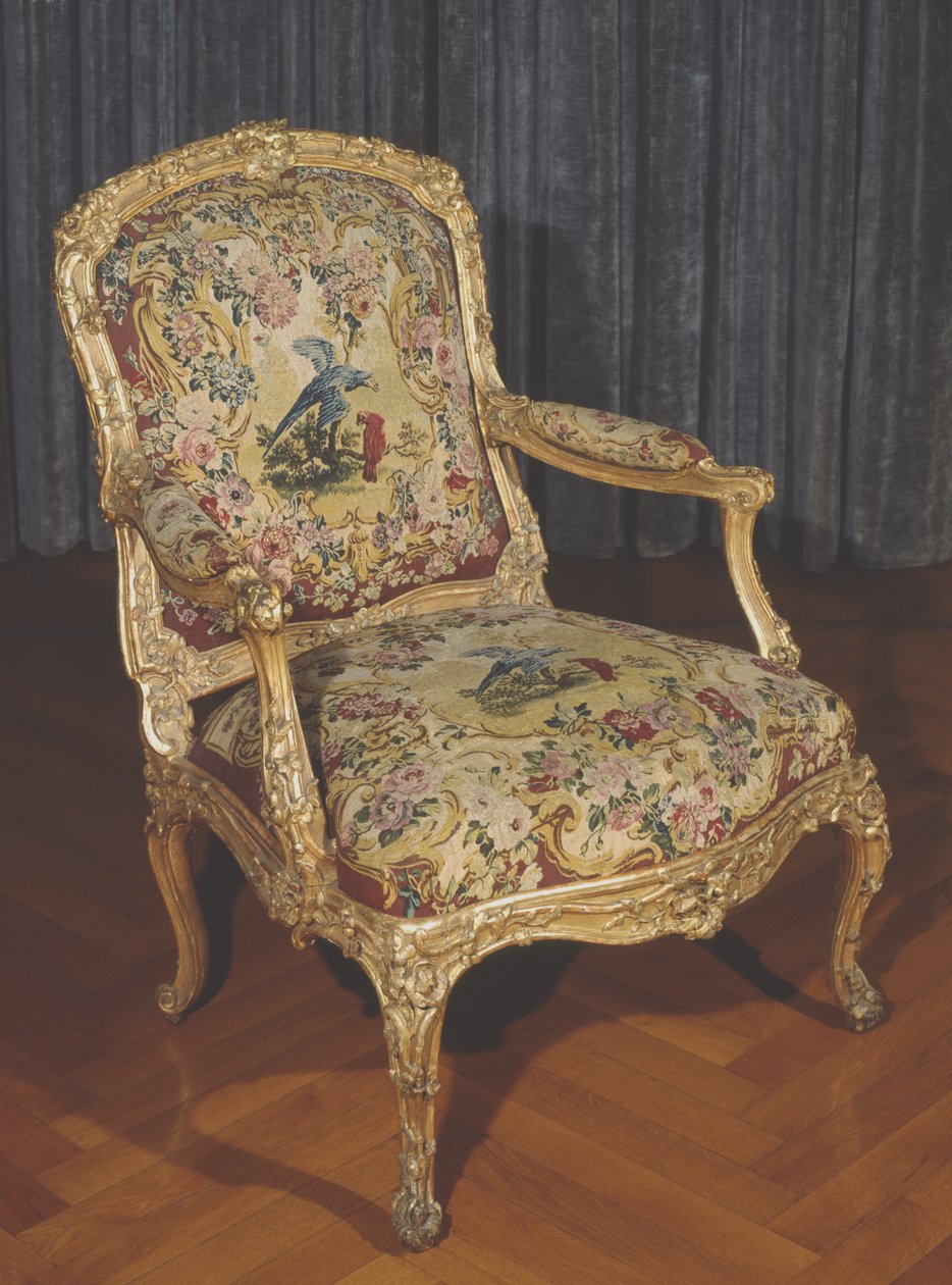 Armchar à la Reine (yaldızlı ahşap ve döşeme) by Italian School