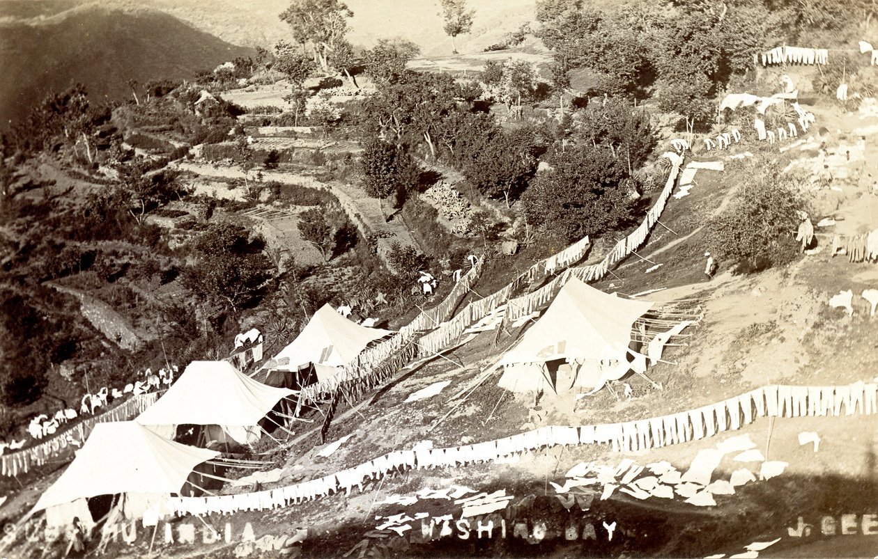 Subathu India Washing Bay, 1900-1930 dolayları (sepya fotoğraf) by J. Gee