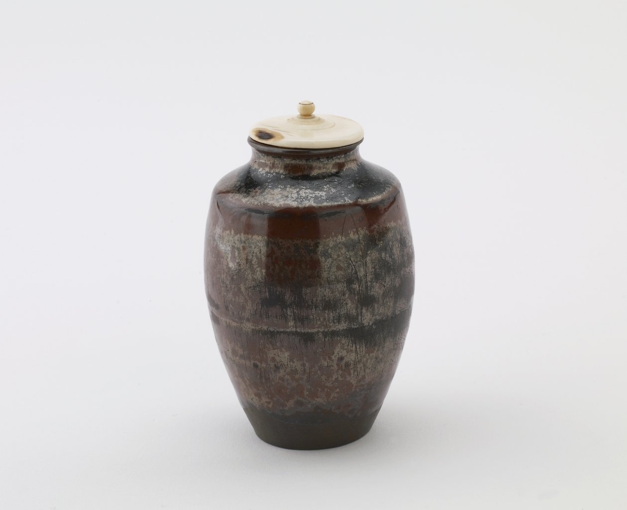 Çay kutusu, katatsuki şekli, Edo dönemi (seramik) by Japanese School
