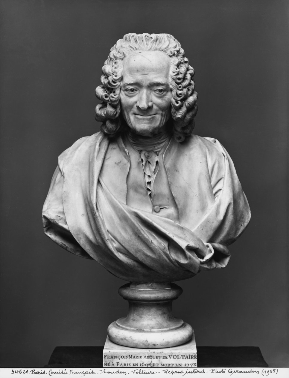 Voltaire büstü (mermer) by Jean Antoine Houdon