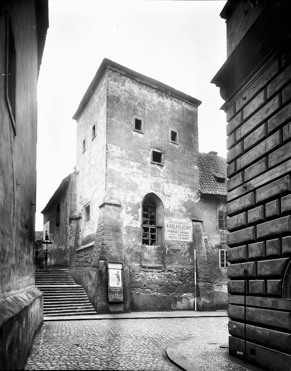 Romanesk kilise St. Lazarská Caddesi ile Charles Meydanı arasındaki Lazarus, 1901