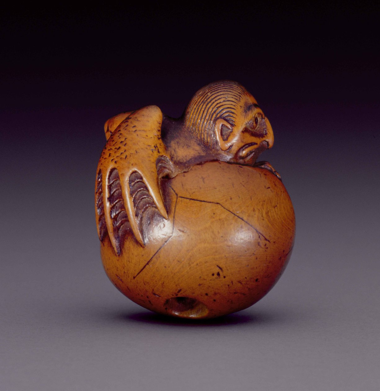 ನೆಟ್ಸುಕ್ ಟೆಂಗು ನೋ ತಮಾಗೊವನ್ನು ಚಿತ್ರಿಸುತ್ತಿದೆ, c.1770-90 (ಮರ) (ಇದನ್ನೂ ನೋಡಿ 193830)ಟರ್ಕ್ by Jobun