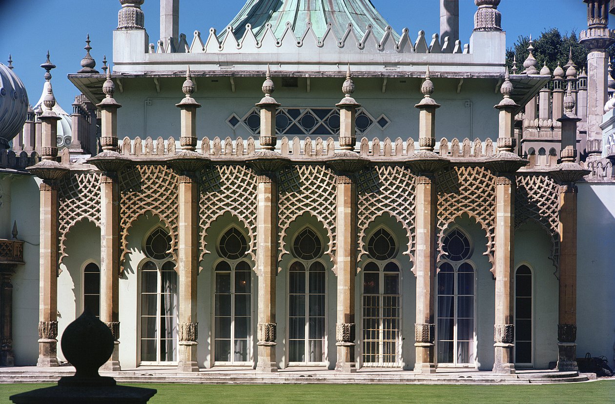 Doğu cephesinden bir görünüm, 1815-23 by John Nash