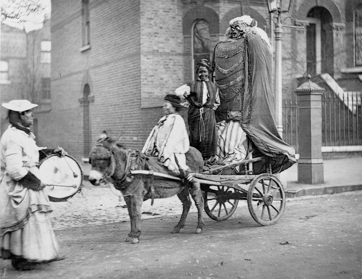 Kasım Effigies, 1877 by John Thomson