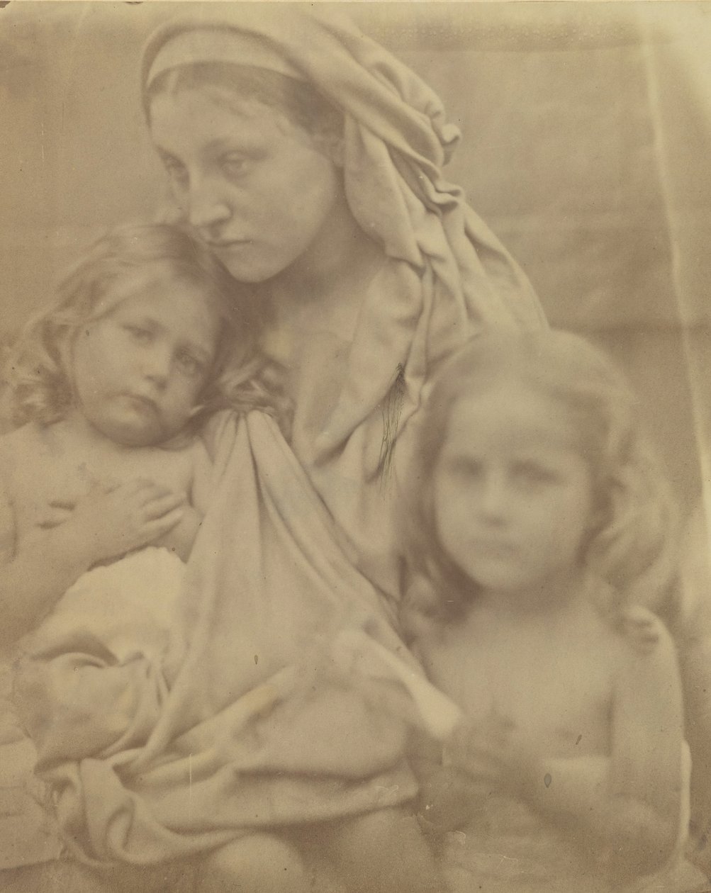 Dalgın Madonna, 1864. by Julia Margaret Cameron