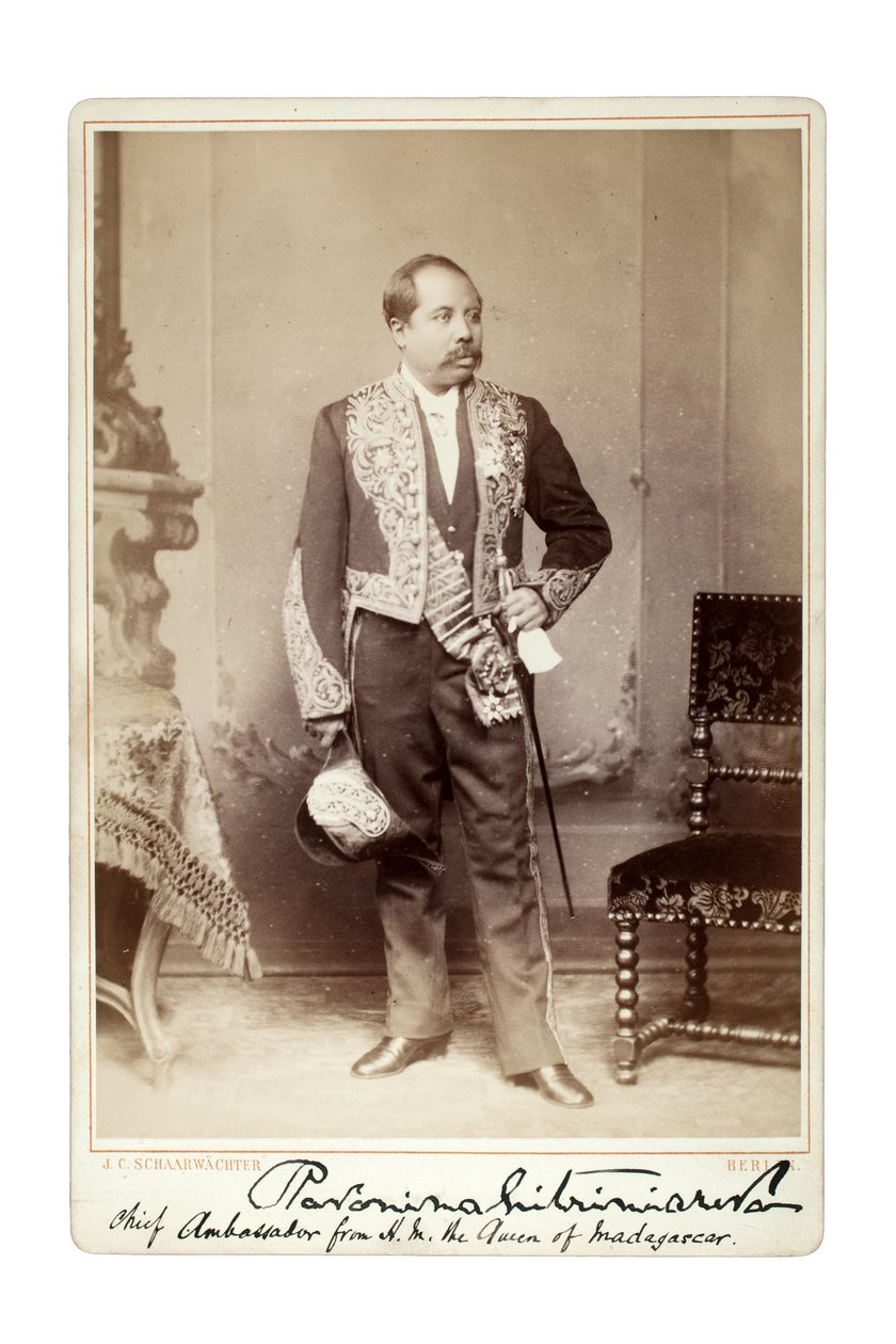 Ravoninahitriniarivo, Berlin, Mayıs 1883 (albümleri yazdır) by Julius Cornelius Schaarwachter