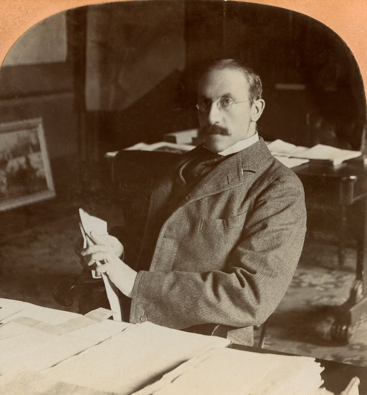 Sir Alfred Milner, İngiliz devlet adamı, 1900. by Keystone View Company