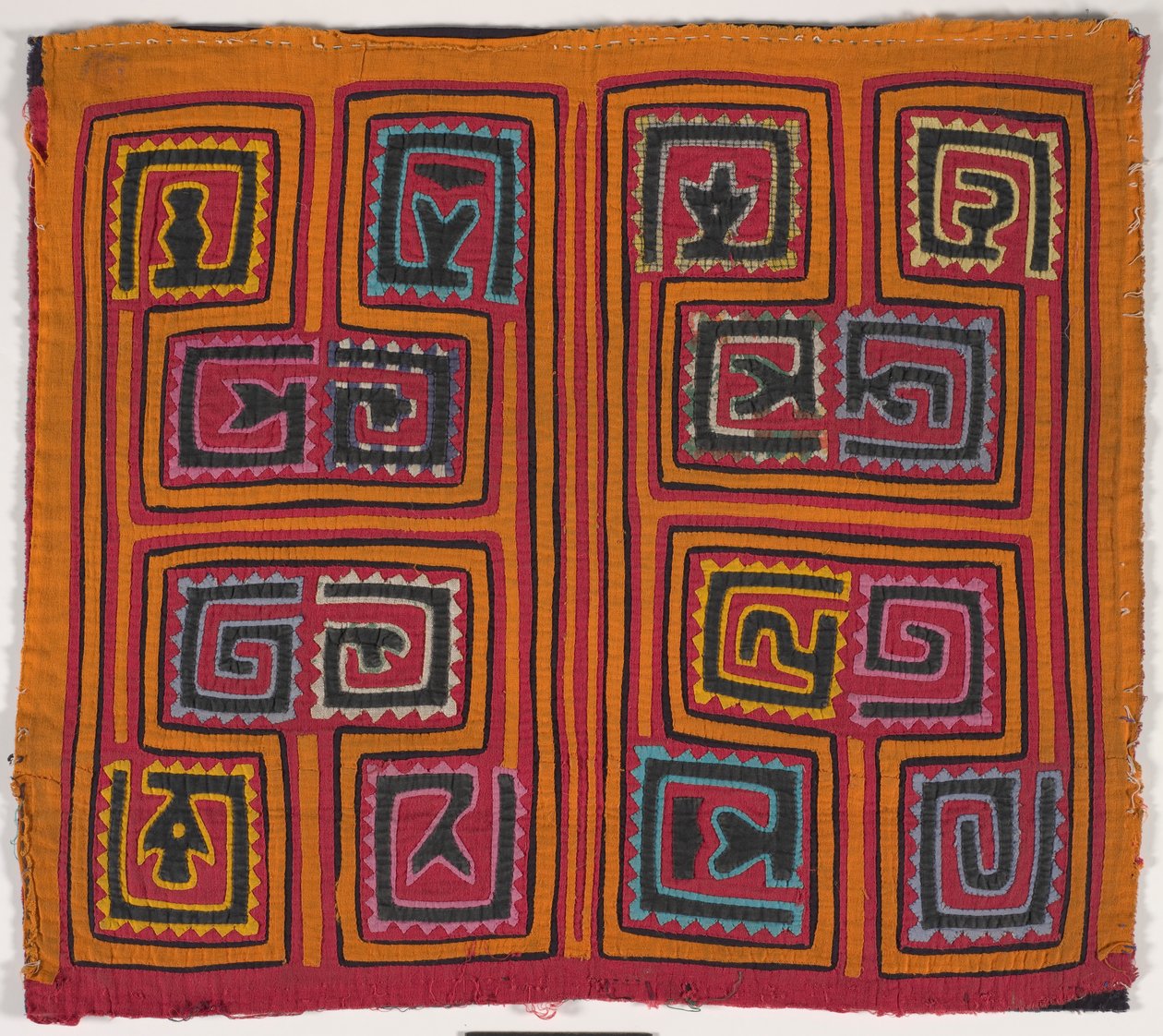 Gömlek paneli (mola) (aplikeli pamuklu) by Kuna Indian Culture