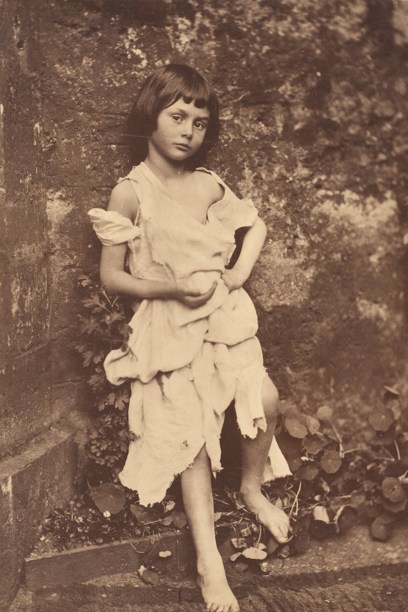 Alice Liddell Dilenci Hizmetçi rolünde, 1858. by Lewis Carroll