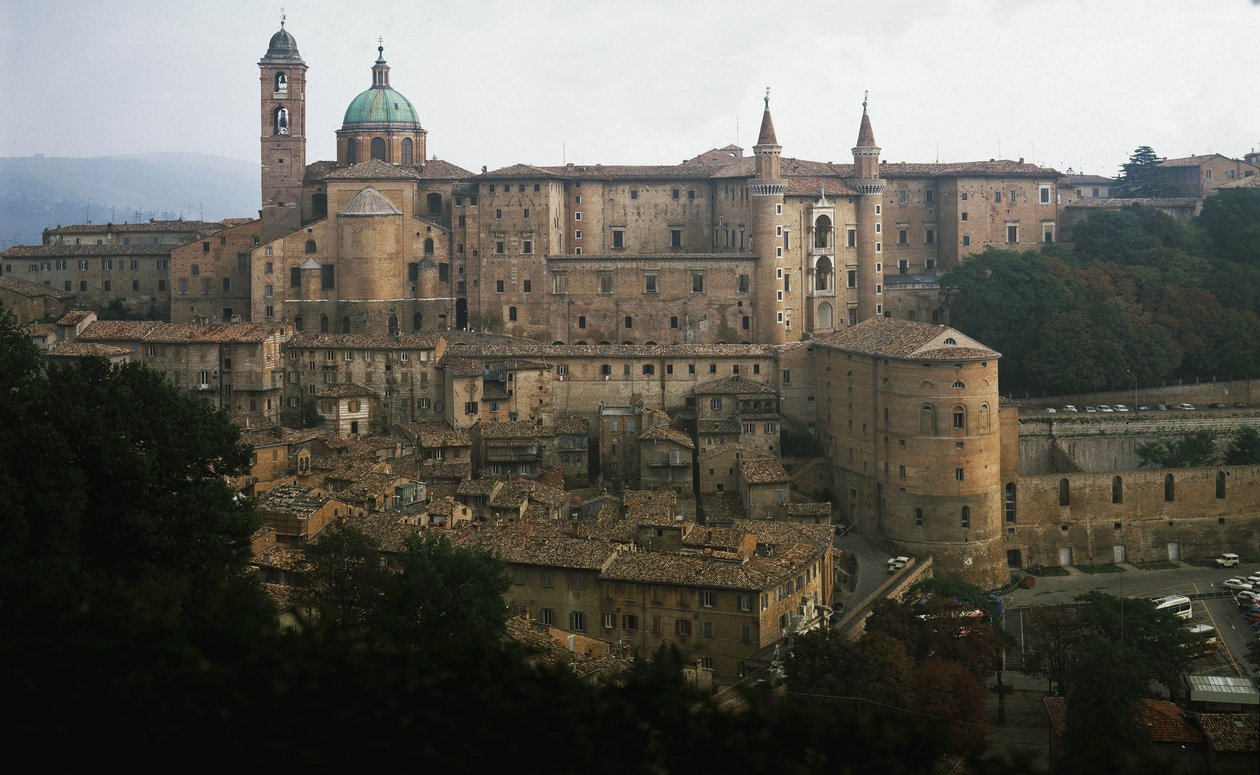Urbino dük sarayının görünümü by Luciano Laurana