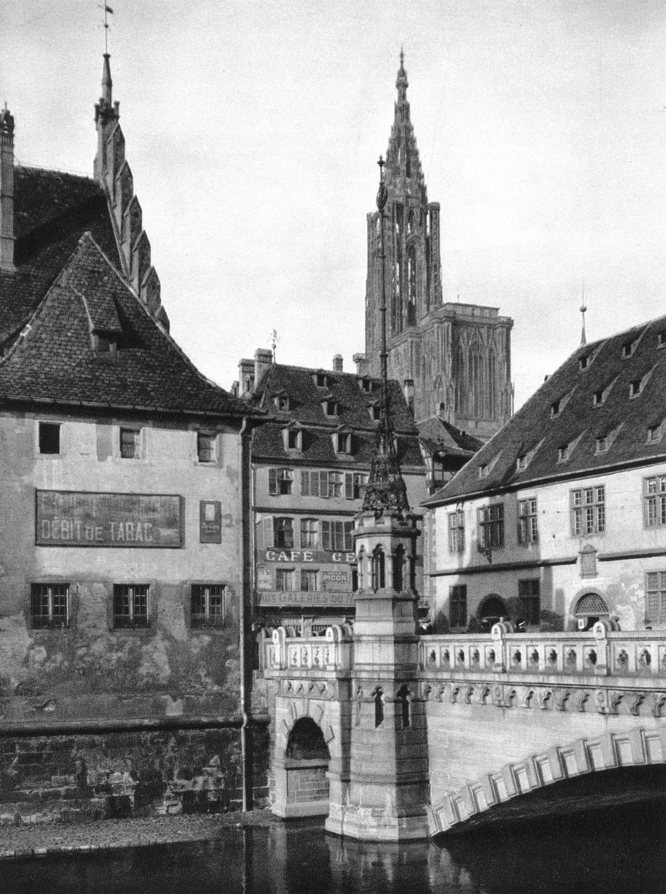 Strazburg, Alsace, Fransa, 1937 by Martin Hurlimann