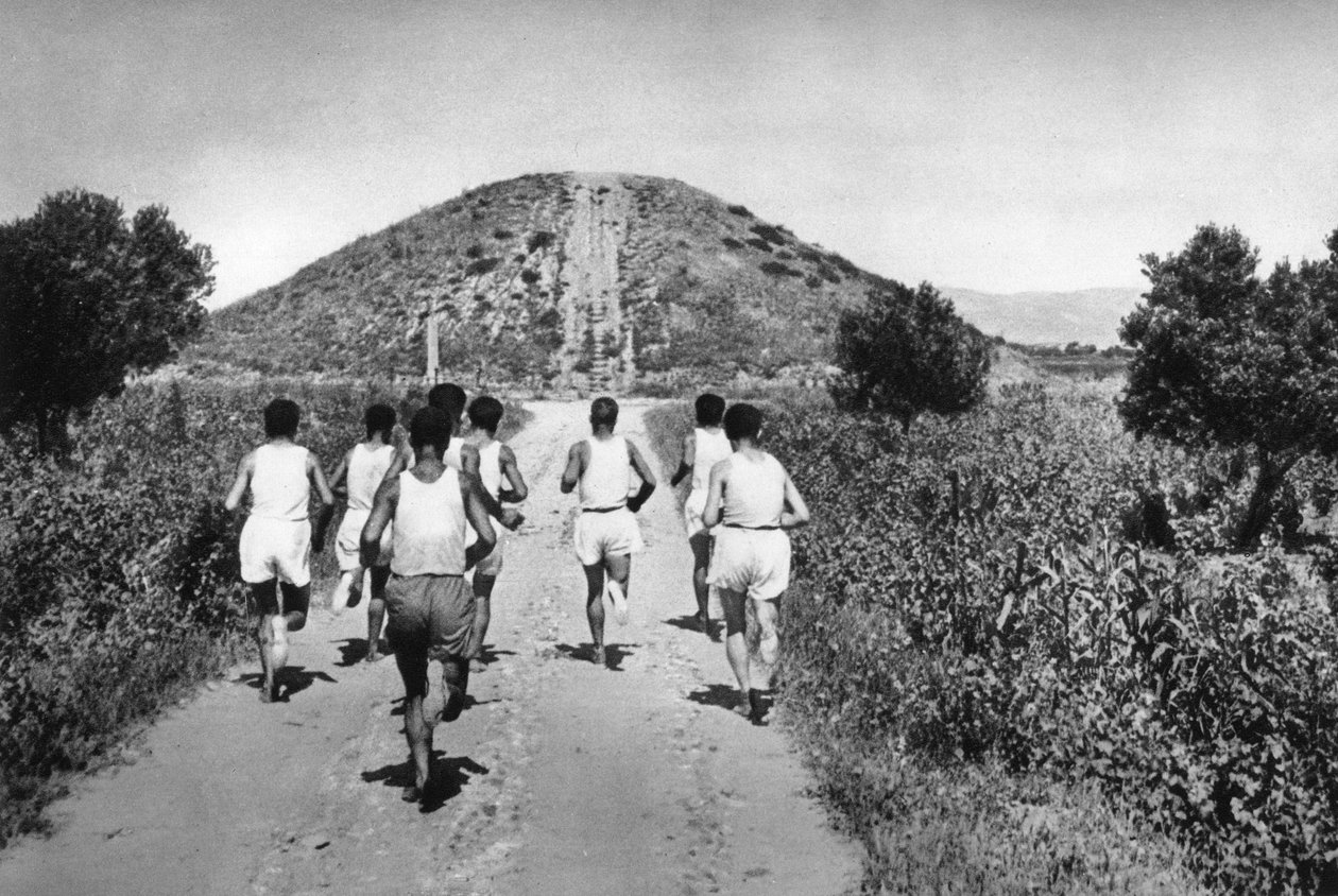 Maraton Tümülüsü, Yunanistan, 1937. by Martin Hurlimann