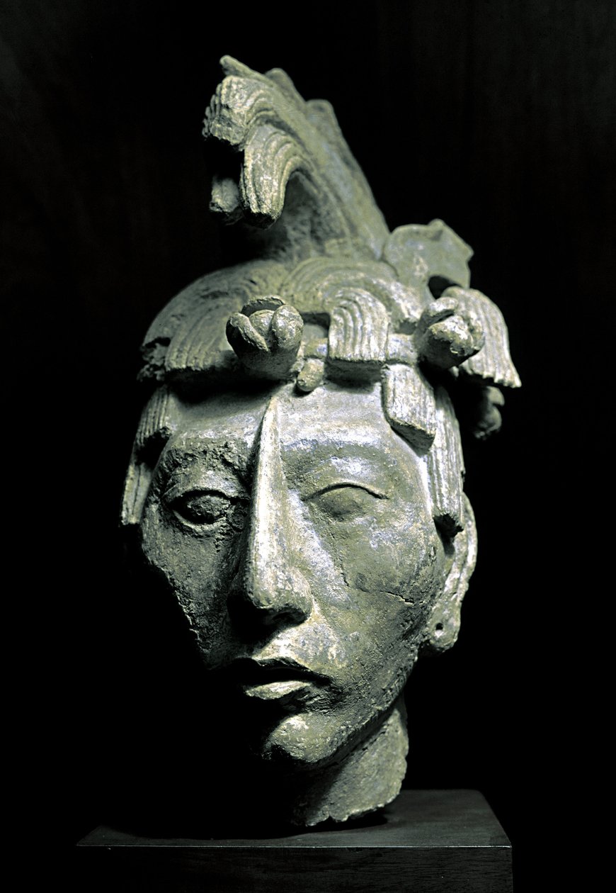 Savaşçı kafa (heykel, yaklaşık 683) by Mayan Mayan