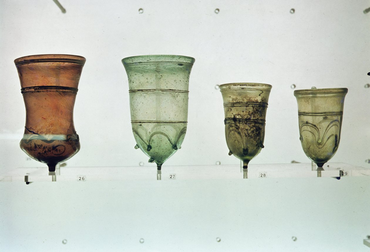 Frenk bardak seçimi, 4-5. yüzyıl (cam) by Merovingian