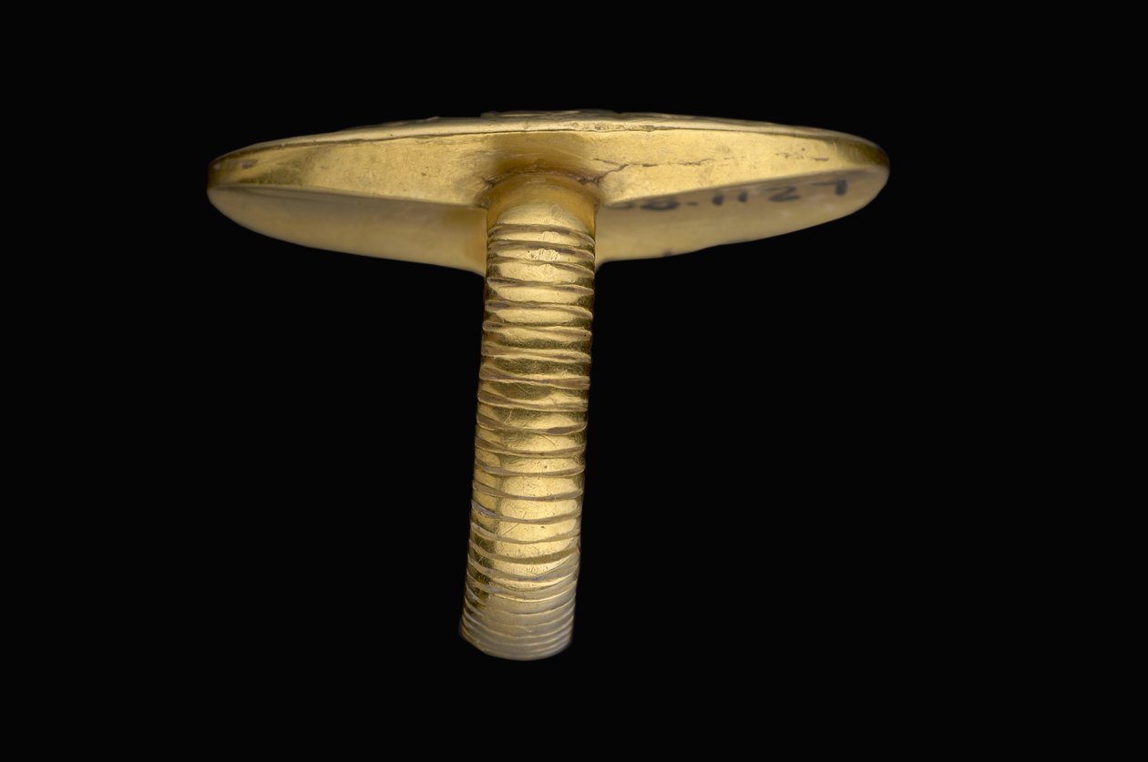 ಸೀಲ್ ರಿಂಗ್, ಲೇಟ್ ಮಿನೋನ್, c.1500 BC (ಚಿನ್ನ) (ಇದನ್ನೂ ನೋಡಿ 115753) ಟರ್ಕ್ by Minoan