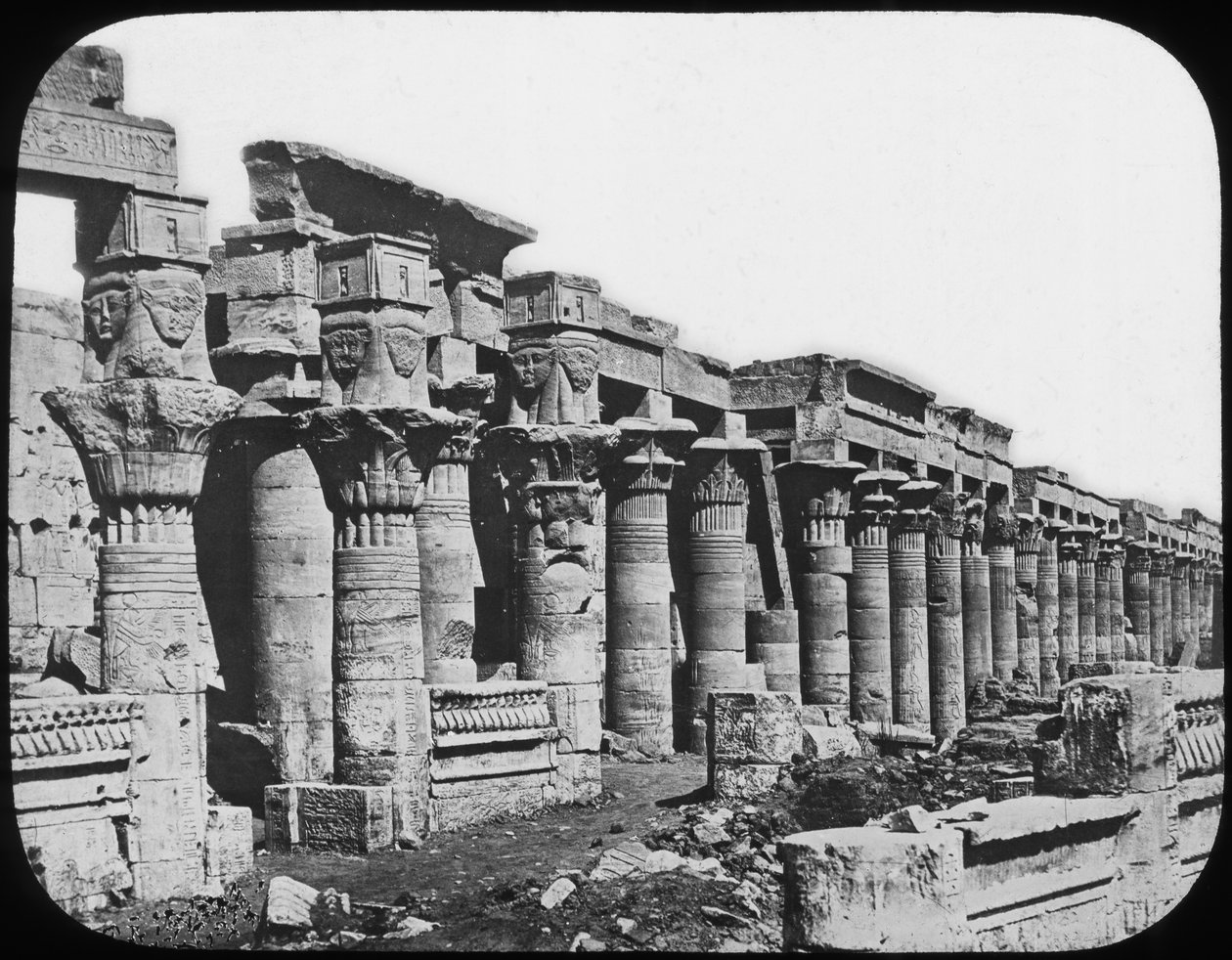 Colonnade, Philae Tapınağı, Mısır, c1890 by Newton and Co