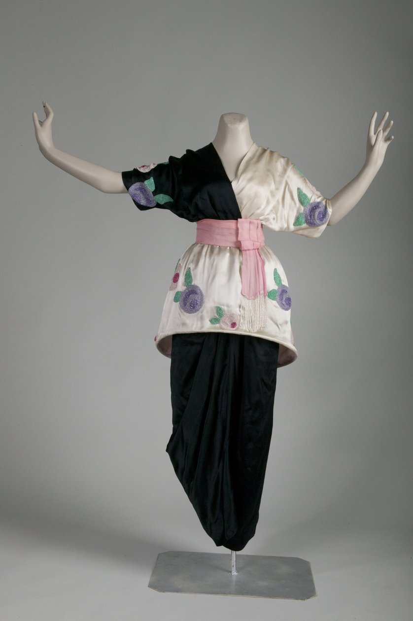 Şerbetli gece elbisesi by Paul Poiret