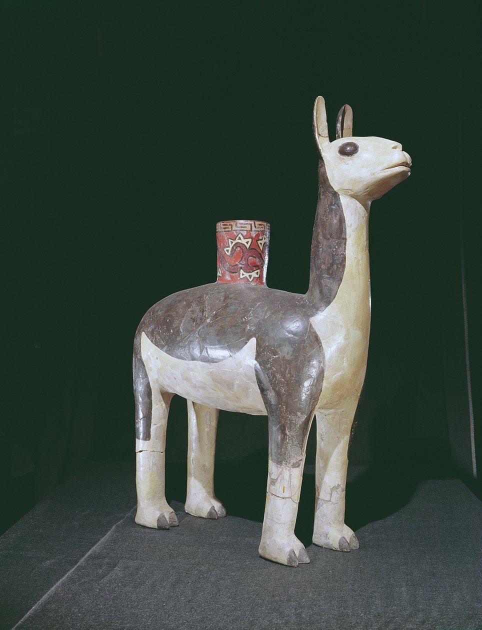 Lama kuklası, Nazca Kültürü (toprak çanak çömlek) by Peruvian School