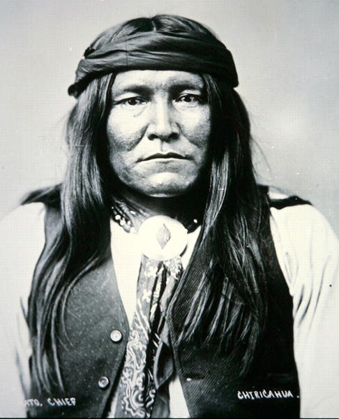 Chiricahua Kabilesinin Chato Şefi (s/b fotoğraf) by Photographer American