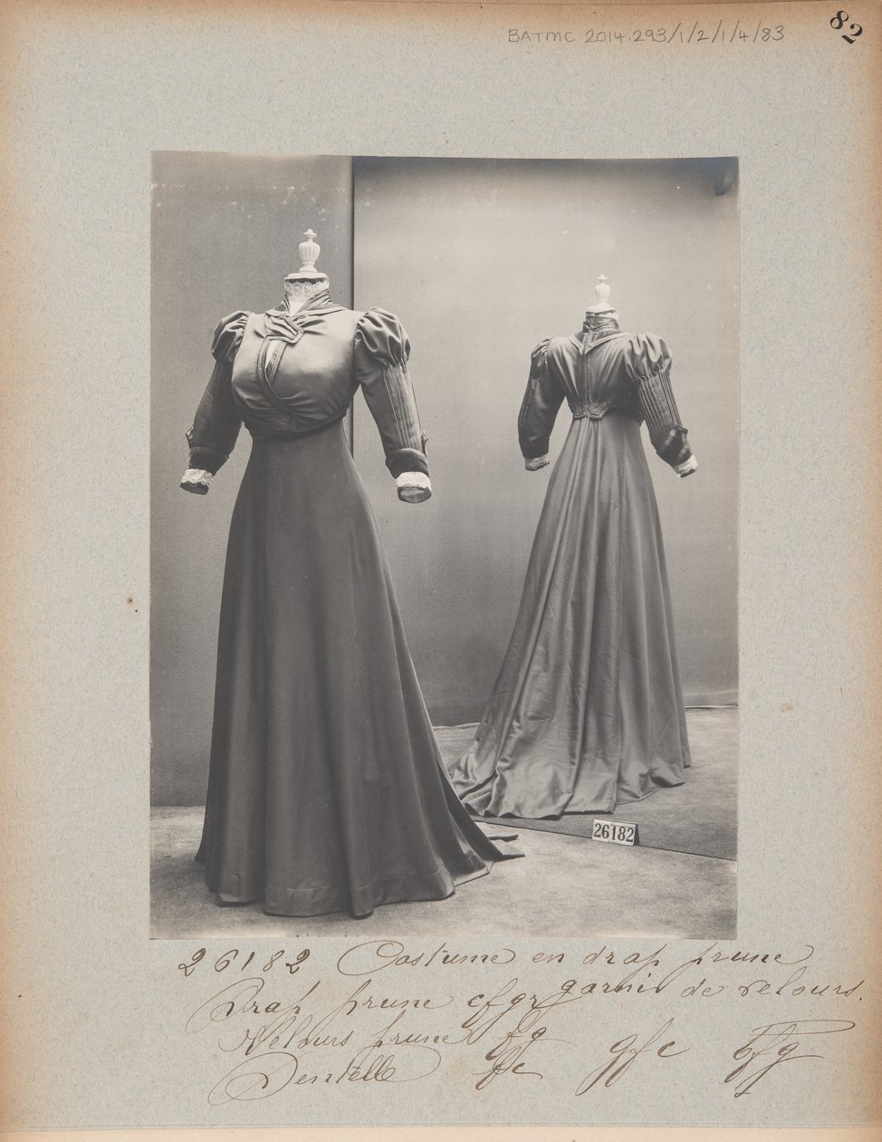 Albüm Sayfası: House of Worth, Kostüm by Photographer French