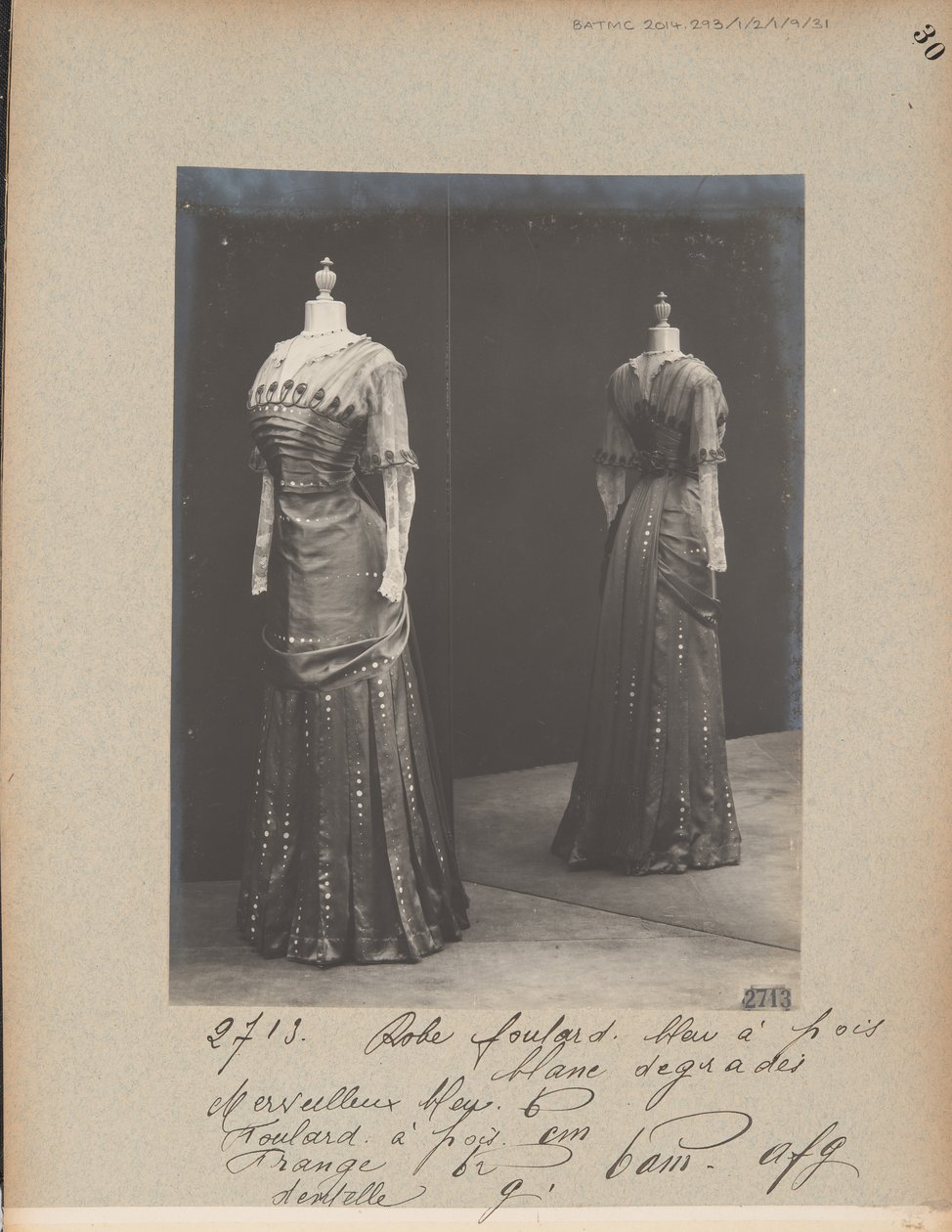 Albüm Sayfası: House of Worth, Dress by Photographer French