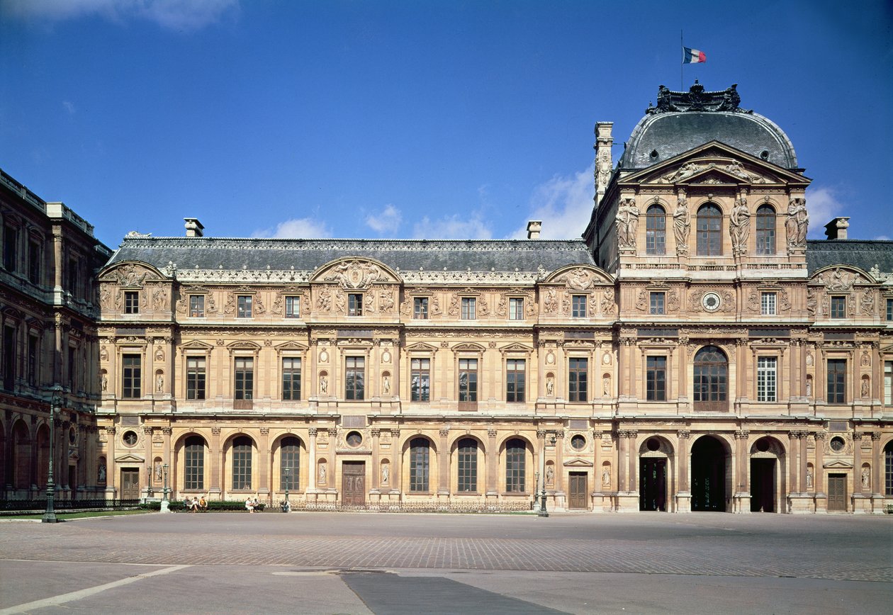 Cour Carree ve Pavilion de l'Horloge by Pierre Lescot