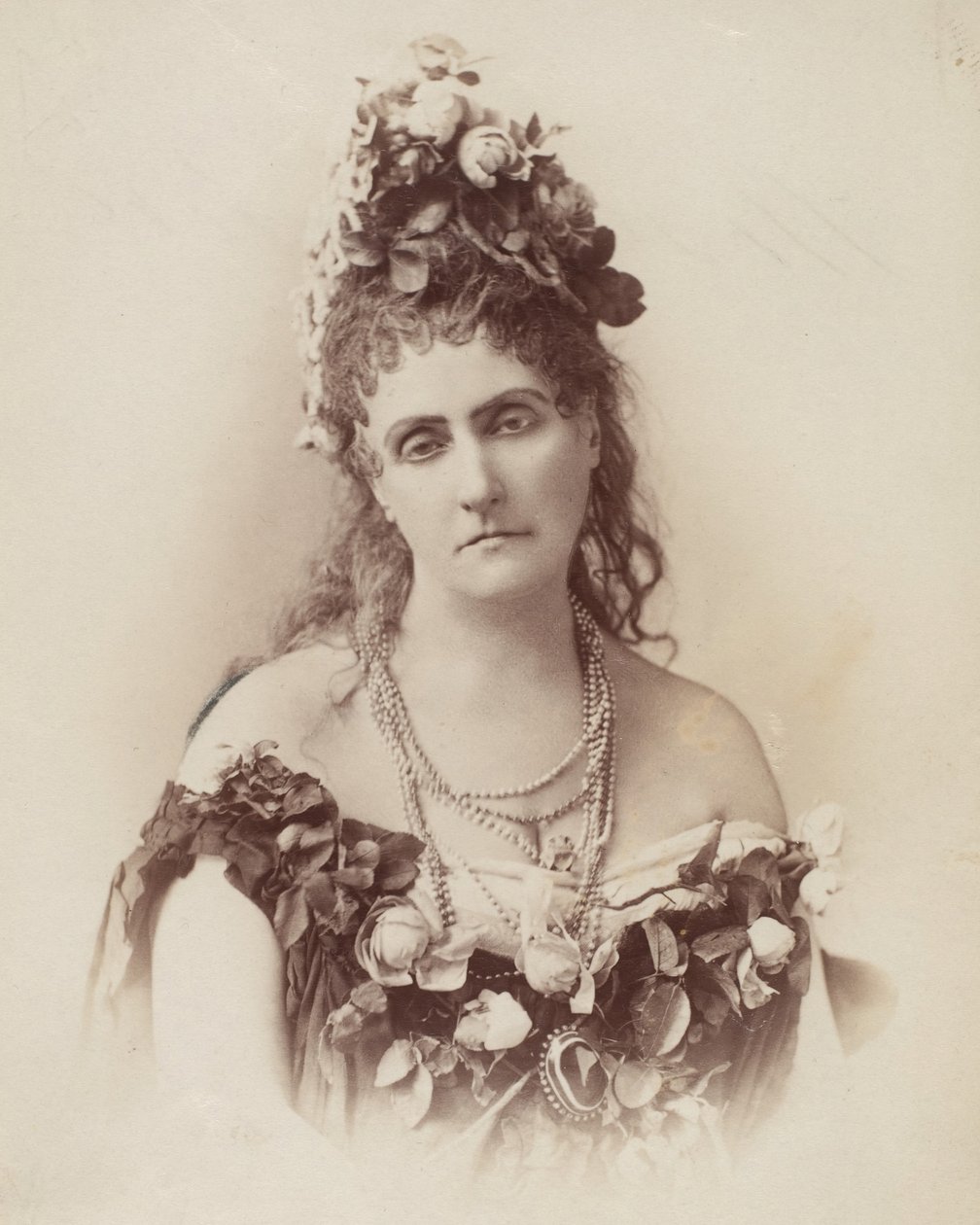 [Kontes de Castiglione], 1895. by Pierre Louis Pierson