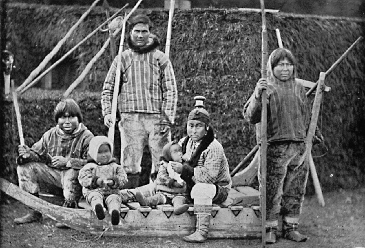 Bir Eskimo kızak partisi, 1912 by Pierre Petit