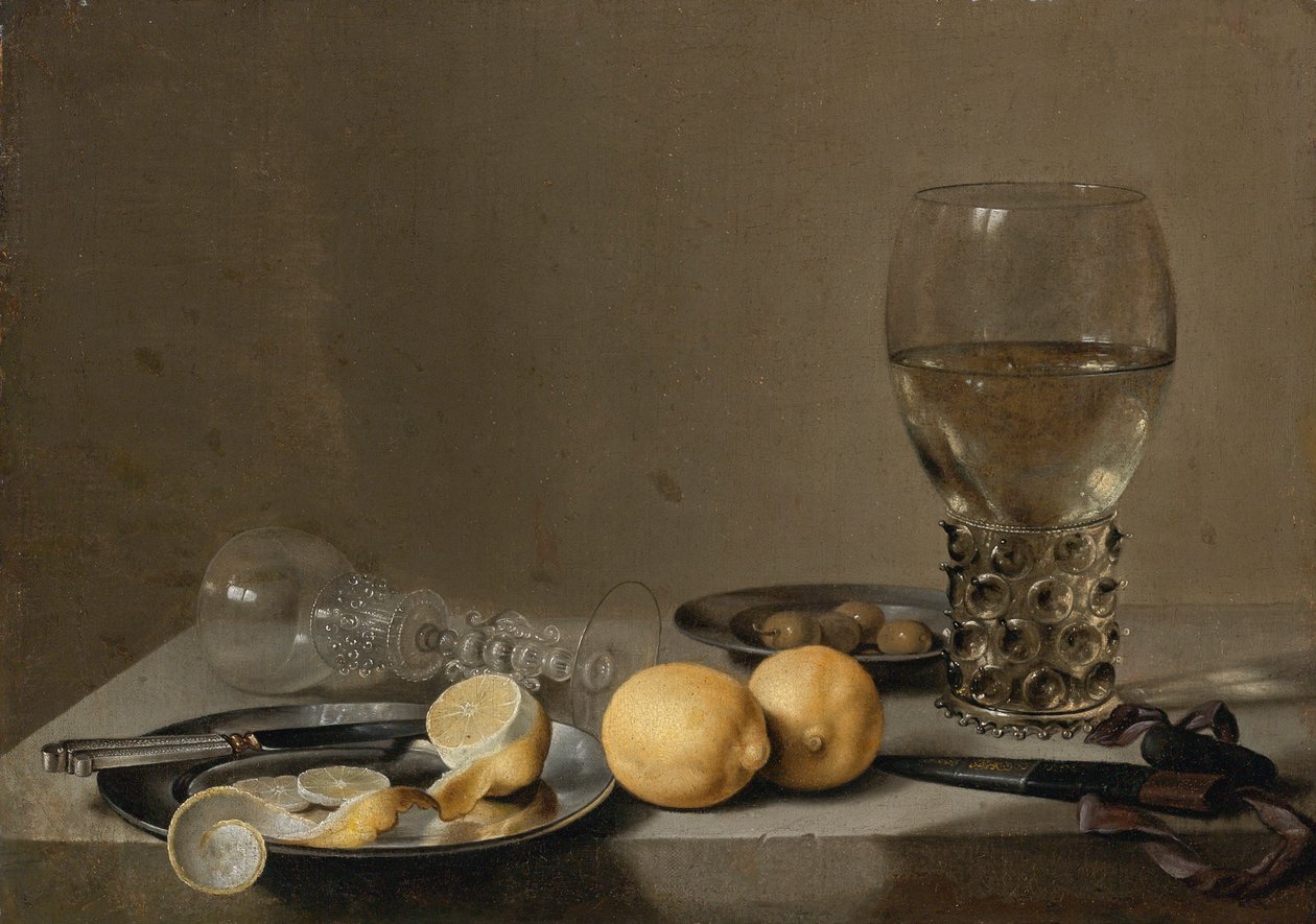 Bir masada iki limon, bir Venedik bardağı, Roemer, bıçak ve zeytin ile natürmort by Pieter Claesz