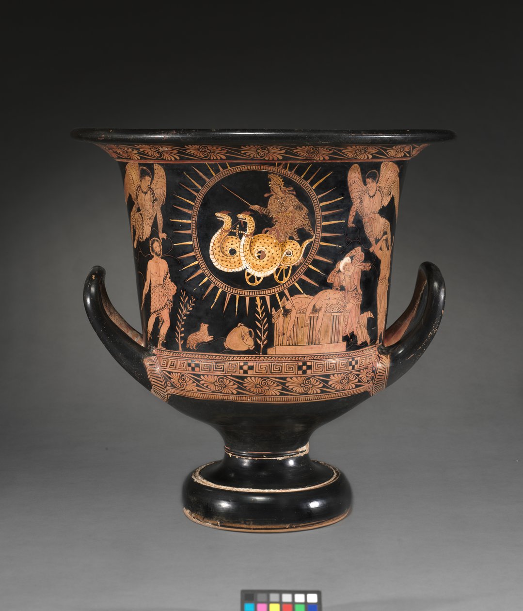 ಲುಕಾನಿಯನ್ ಕ್ಯಾಲಿಕ್ಸ್-ಕ್ರೇಟರ್, c.400 BCturk by Policoro Painter