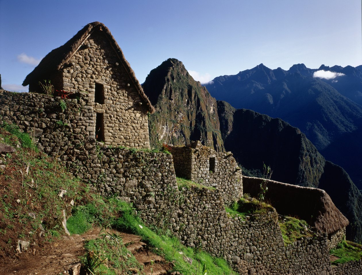 15. yüzyılda inşa edilmiş İnka kalesindeki teras binaları by Pre Columbian