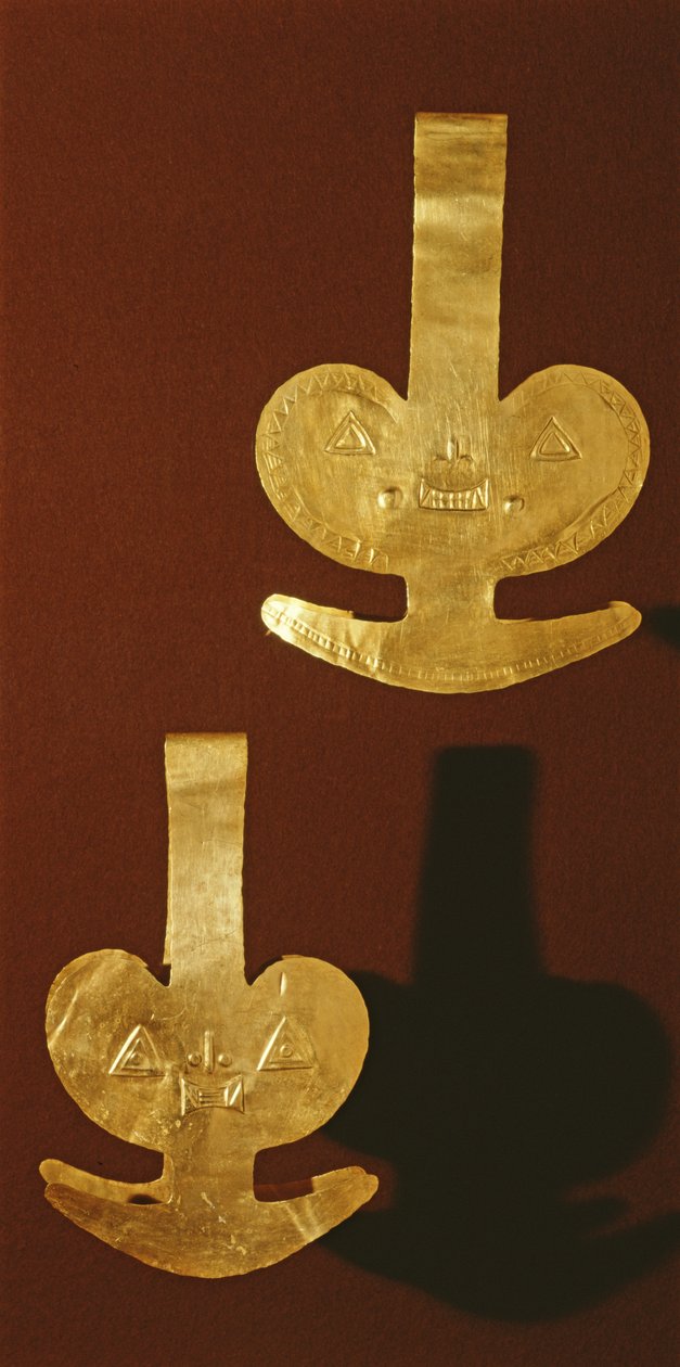Dekoratif tabaklar (altın) by Pre Columbian