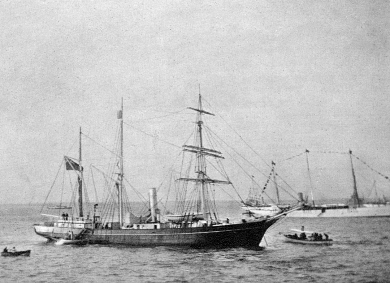 Ernest Shackletons, HMS Nimrod, 1907 1908 gemisi. by Queen Alexandra