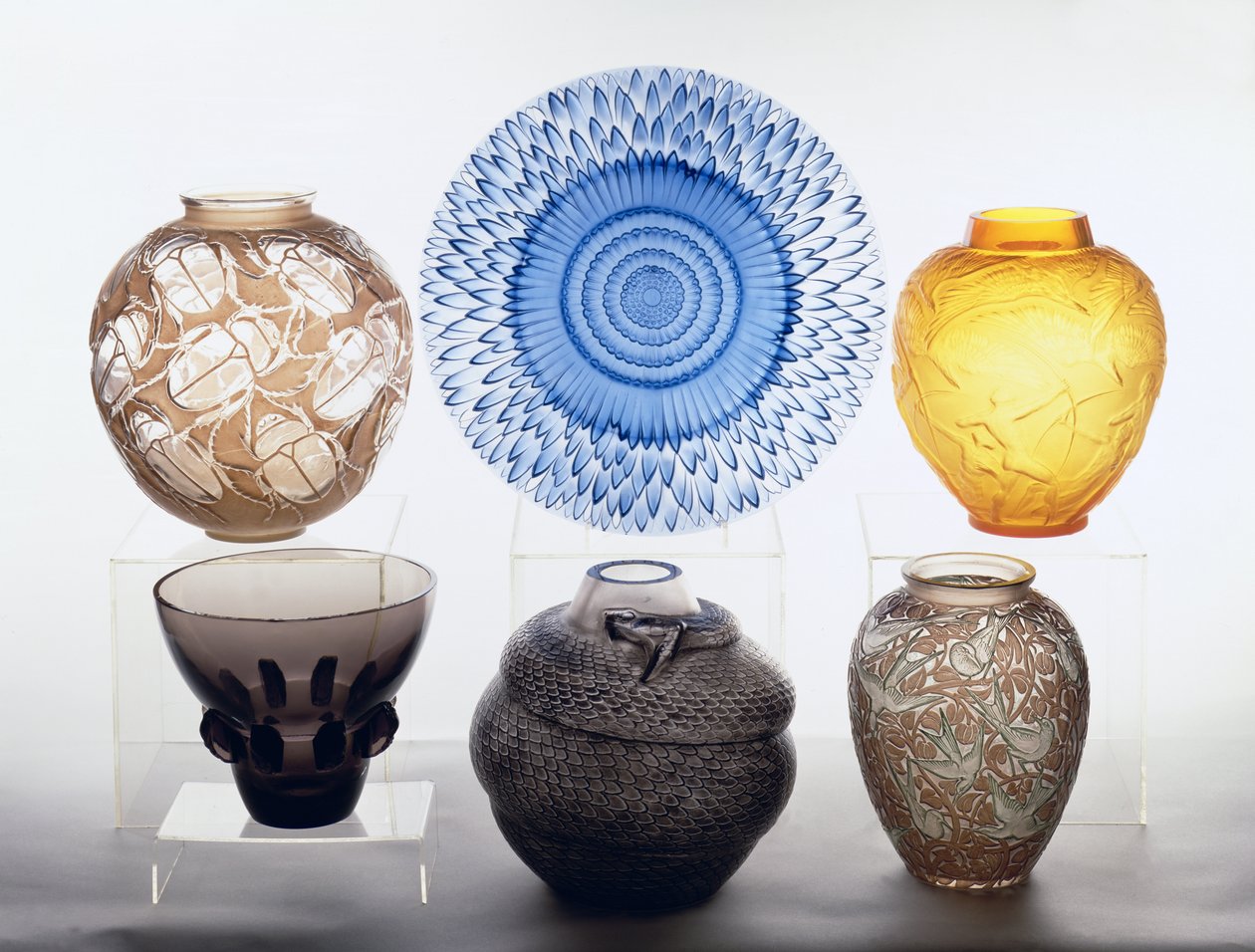 Vazo ve Kase Seçimi (Bardak) by Rene Jules Lalique