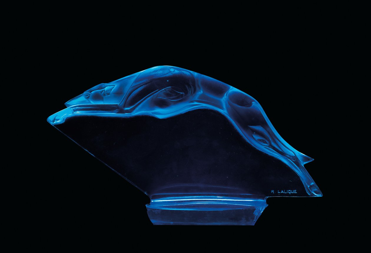 Nadir Levrier maskotu by Rene Jules Lalique