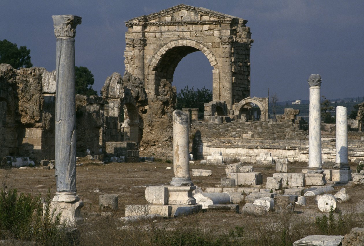 zafer takı by Roman