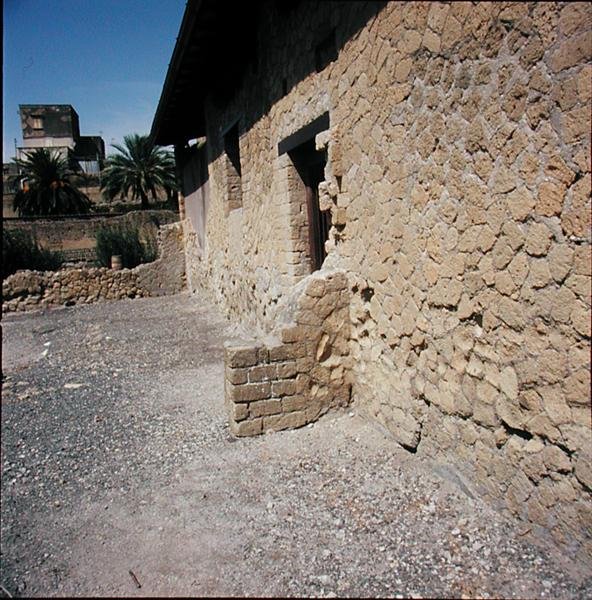 Otel Evi by Roman Roman