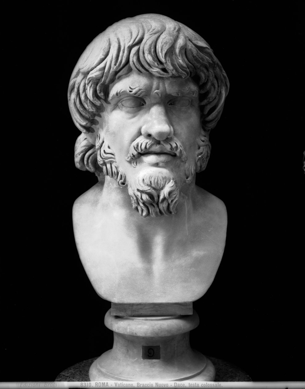 Mahkum dace büstü (mermer) by Roman