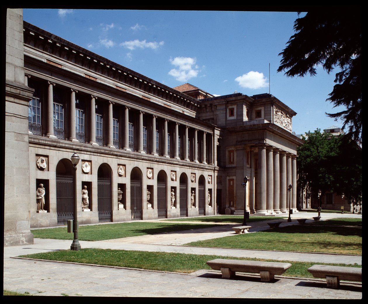 Prado müzesinin görünümü (fotoğraf) by School Spanish