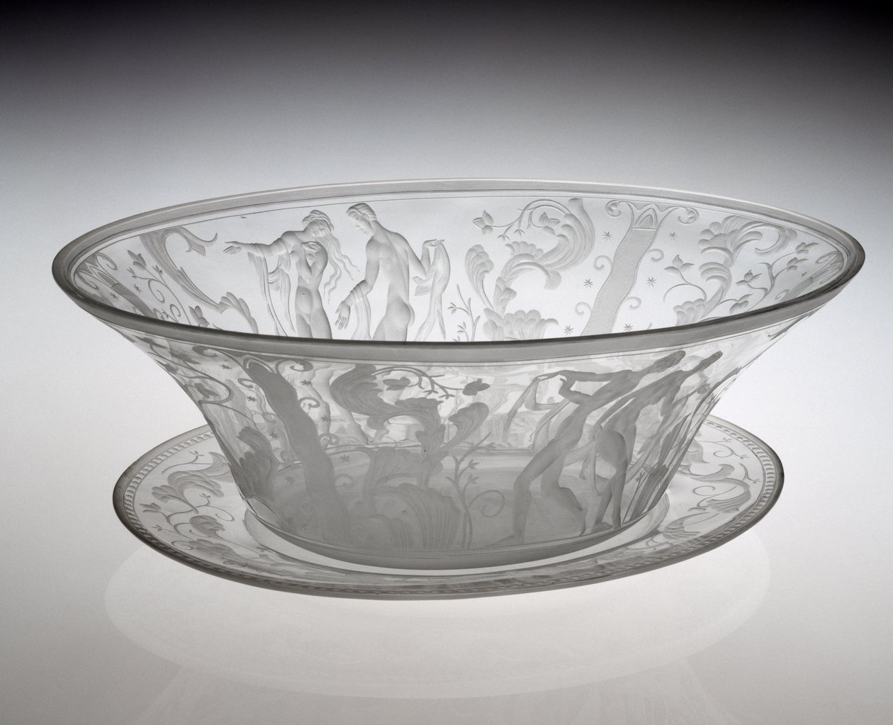 1920 tasarlanmış, 1929 yapımı Centerpiece Kase (cam) by Simon Gate