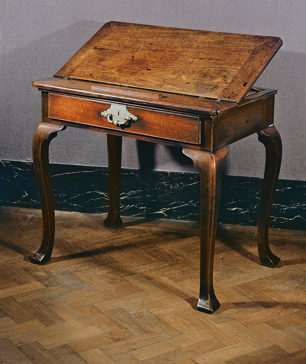 Mimarlar masası, c.1730 (maun) by Spanish School