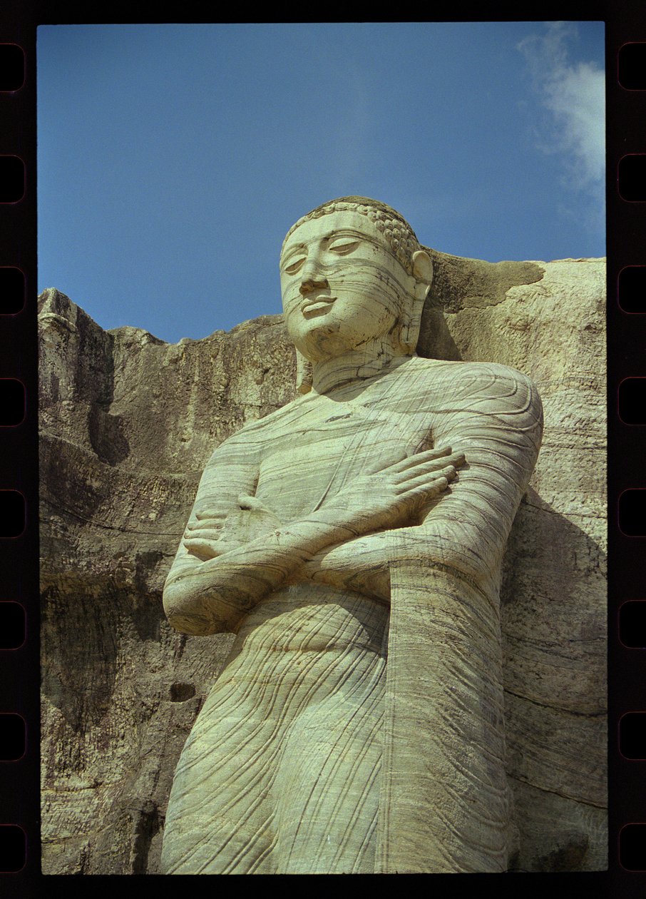 Ayakta Buda, Gal Vihara (granit) by Sri Lankan
