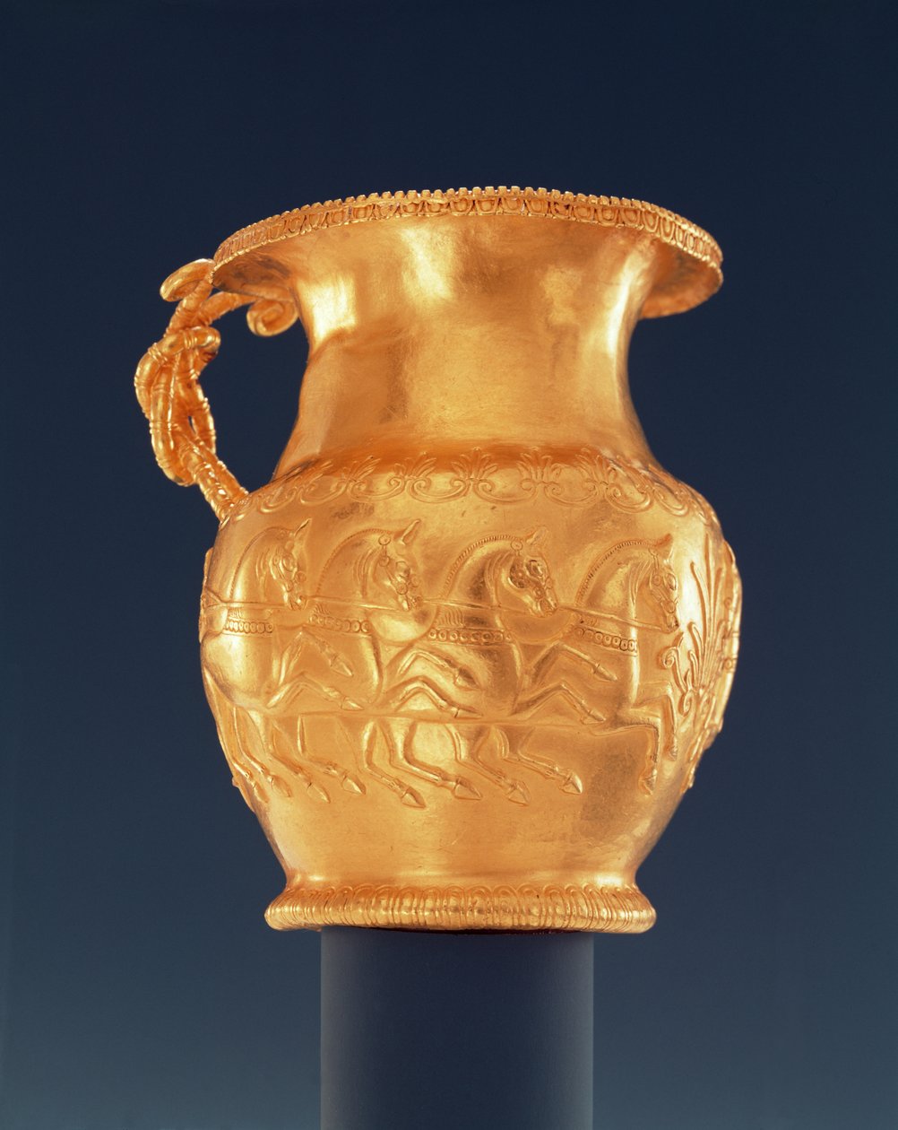 Kupa, MÖ 380-350 dolayları (altın) by Thracian