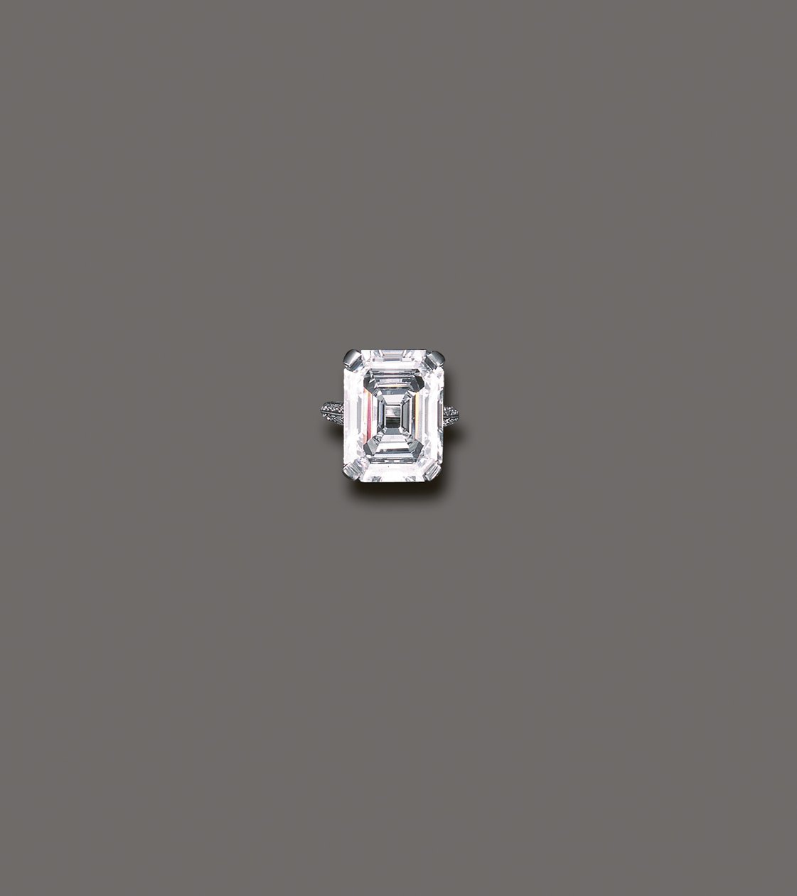 Yüzük, c.1935 (elmas ve platin) by Tiffany and Company