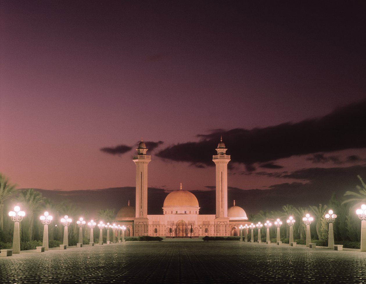 Burgiba Camii geceleri by Tunisian School