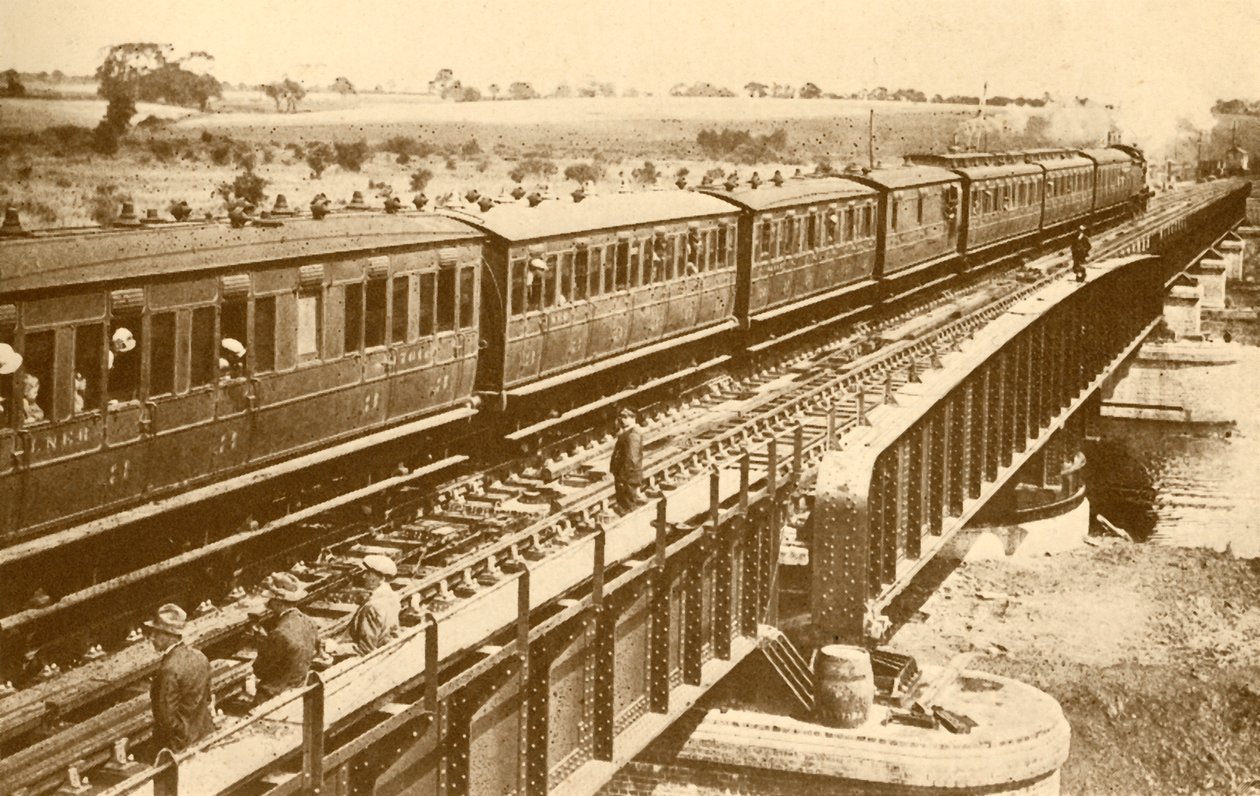 Köprüden Geçen Bir Tren, 1930. by Unbekannt